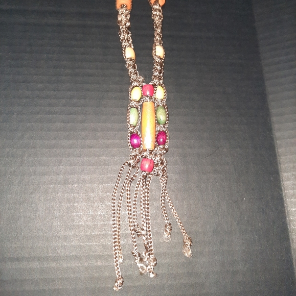 Macrame wood necklace - Picture 2 of 5